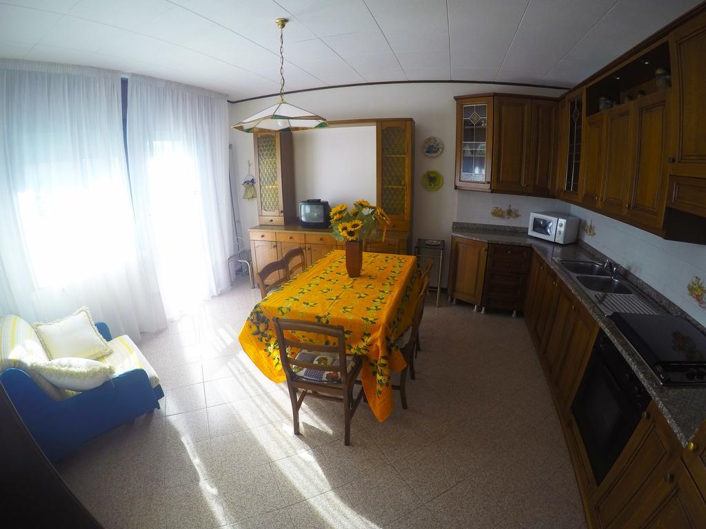 Caorle Economy Apartments Стая снимка