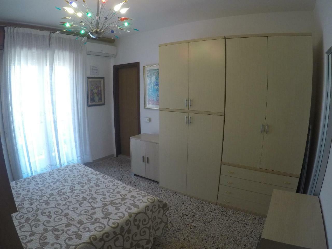 Caorle Economy Apartments Екстериор снимка